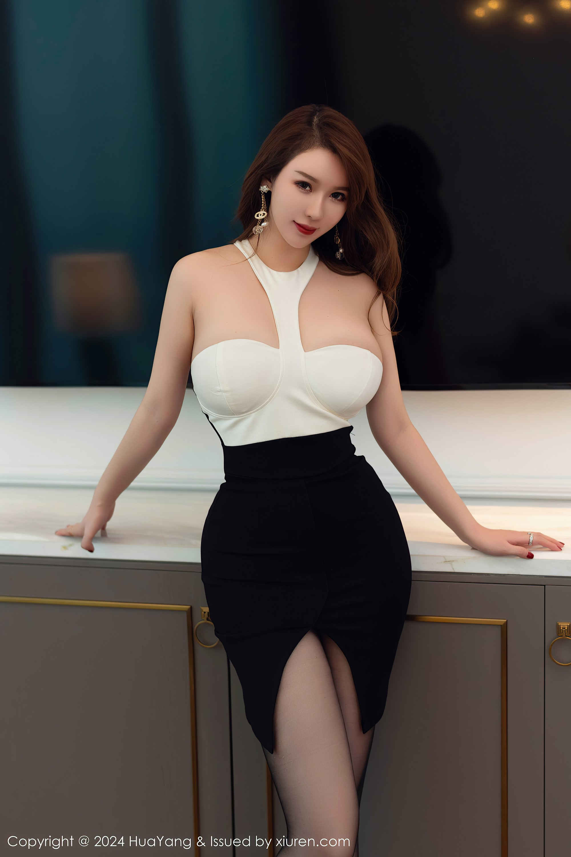 [HuaYang花漾]2024.01.17 Vol.564 尤妮丝Egg 性感OL